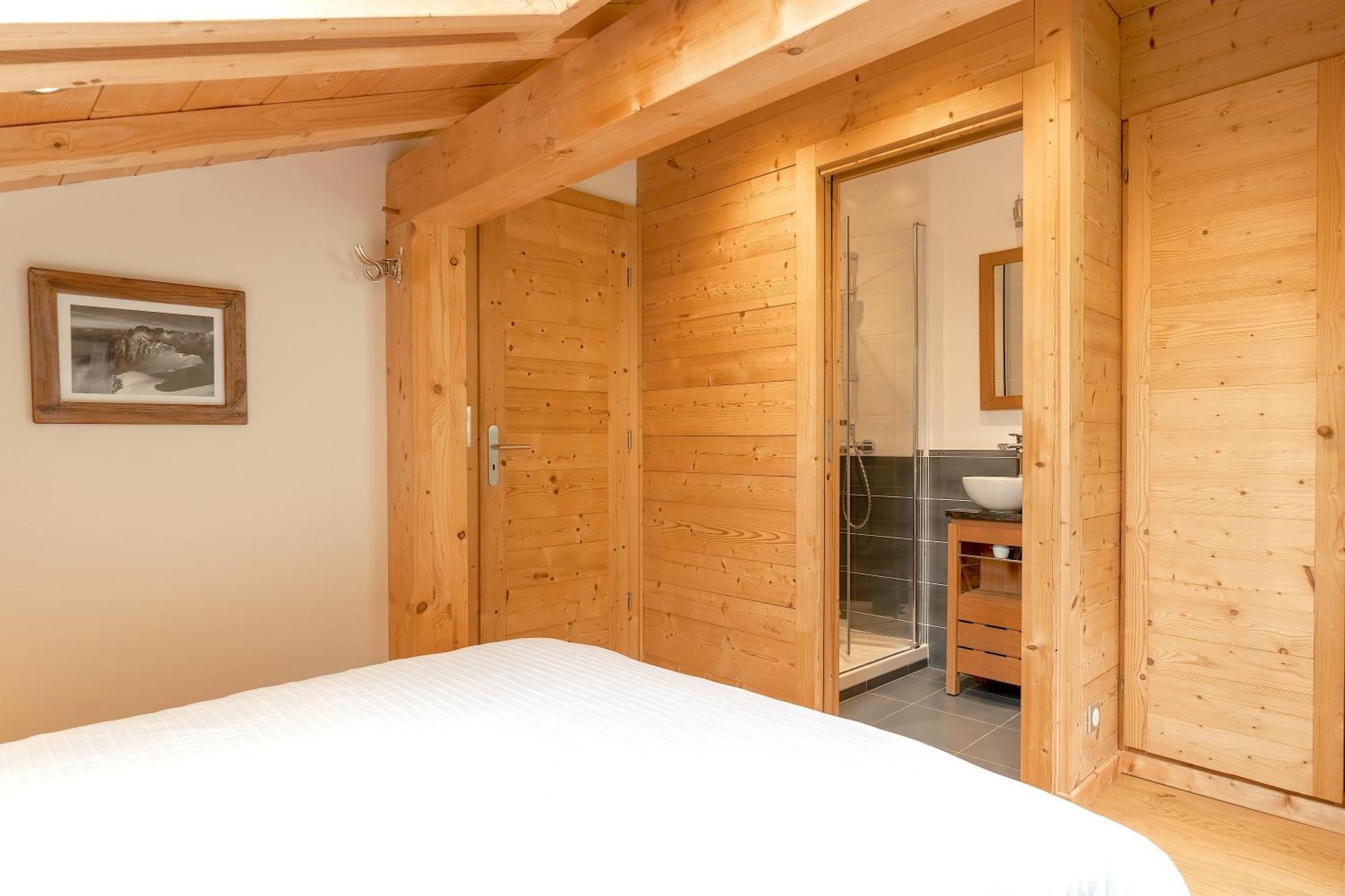 Orta Chalet 莱热 外观 照片